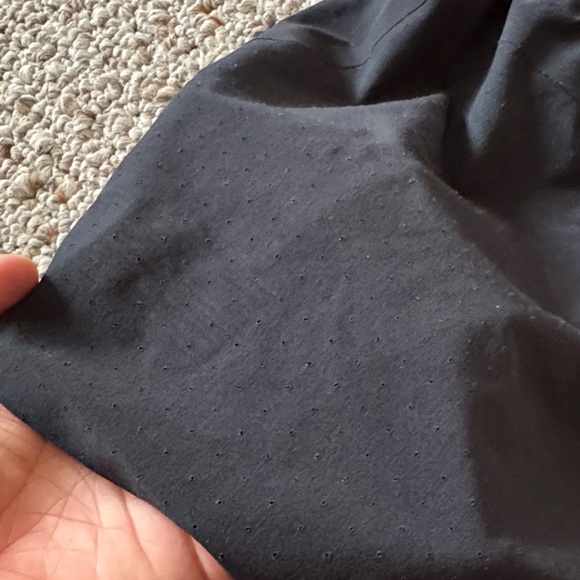 Men’s Ten Thousand Distance Black Shorts - Picture 5 of 5